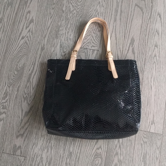 Beautiful Faux leather tote bag 🍀🌸🌸 - Picture 6 of 8